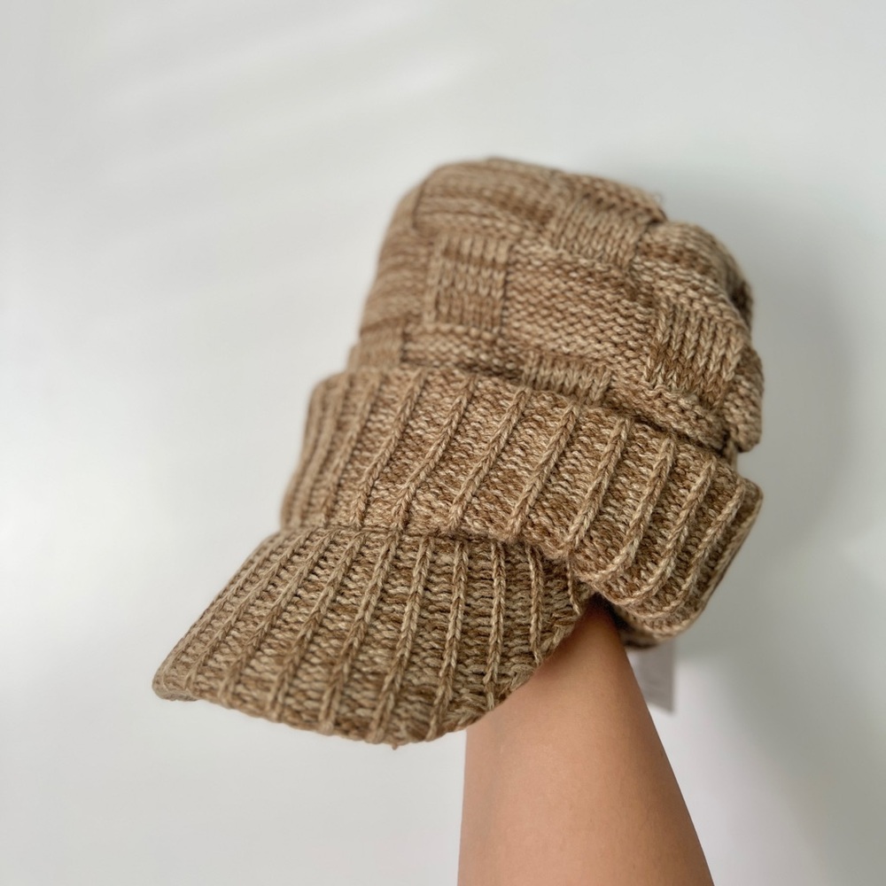 NWT Knitted Hat with Fur Lining